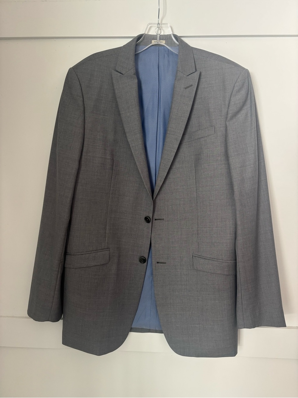 Joseph Abboud Gray Two-Button Sport Coat with Blue Lining 42L in great condition